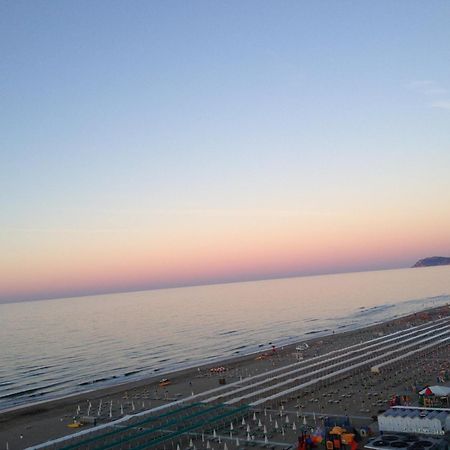 Hotel Diplomatic Riccione Eksteriør bilde