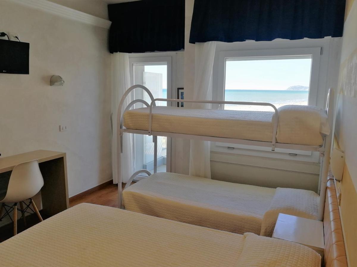 Hotel Diplomatic Riccione Eksteriør bilde