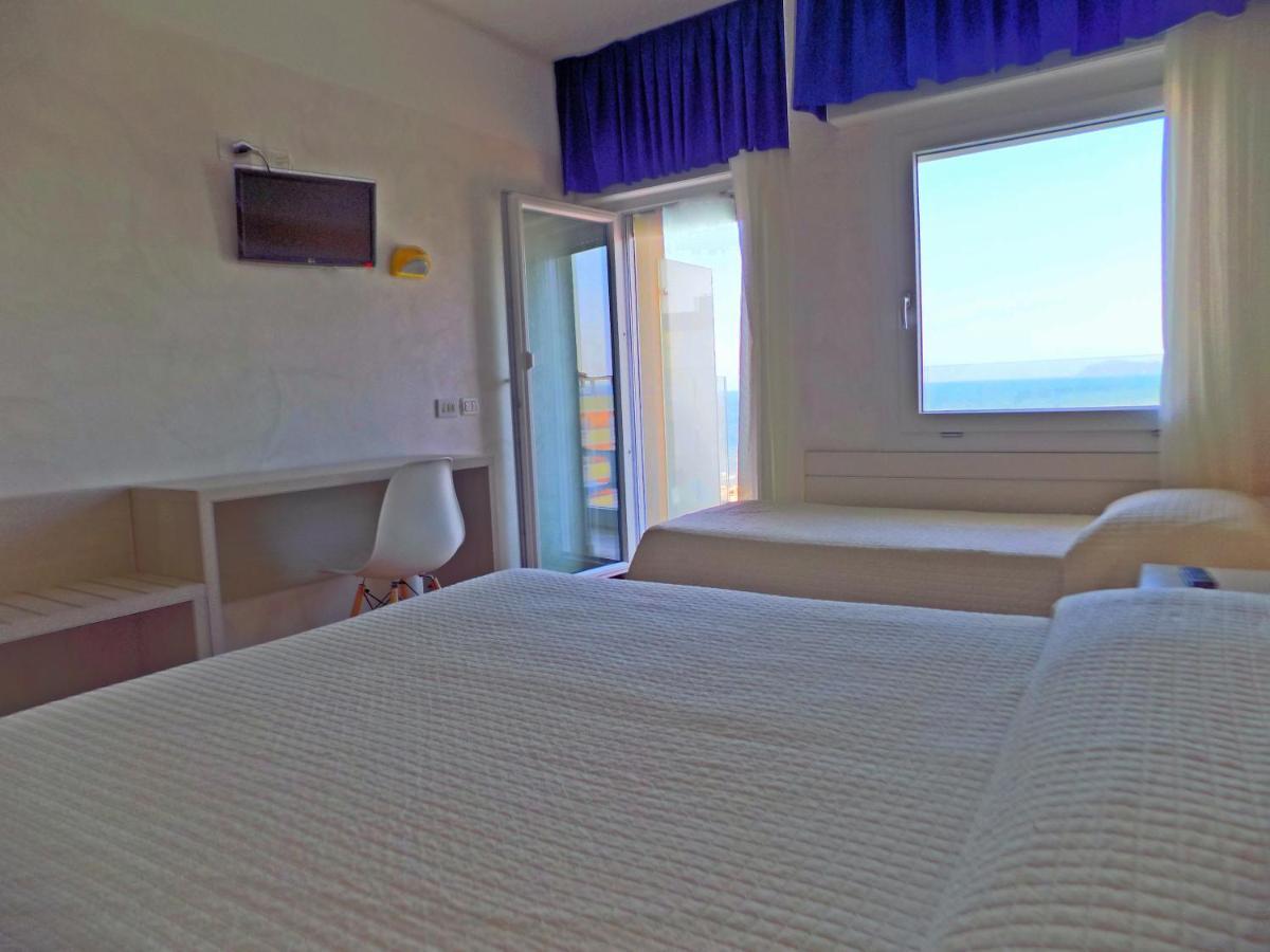 Hotel Diplomatic Riccione Eksteriør bilde