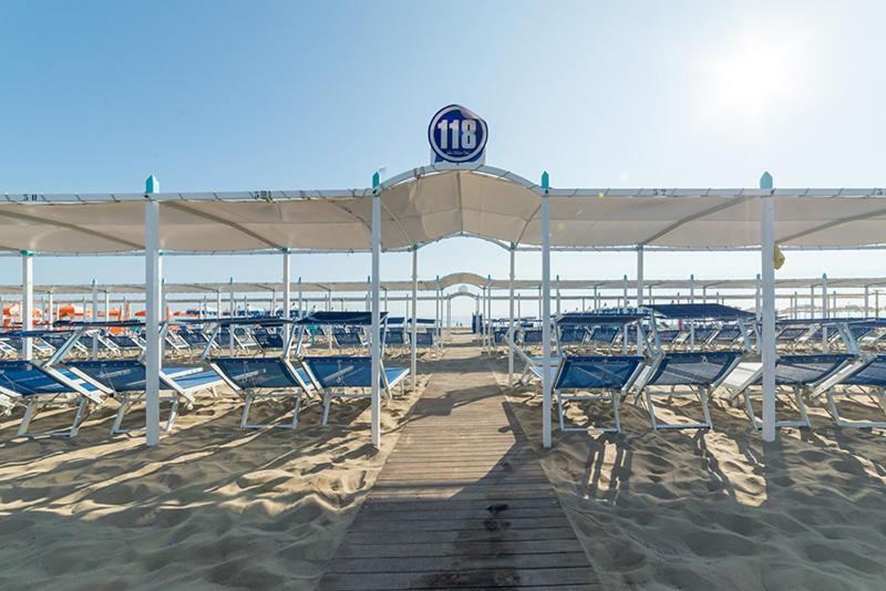Hotel Diplomatic Riccione Eksteriør bilde