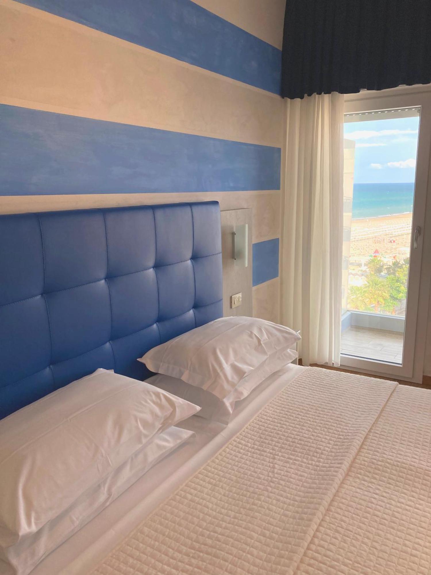 Hotel Diplomatic Riccione Eksteriør bilde