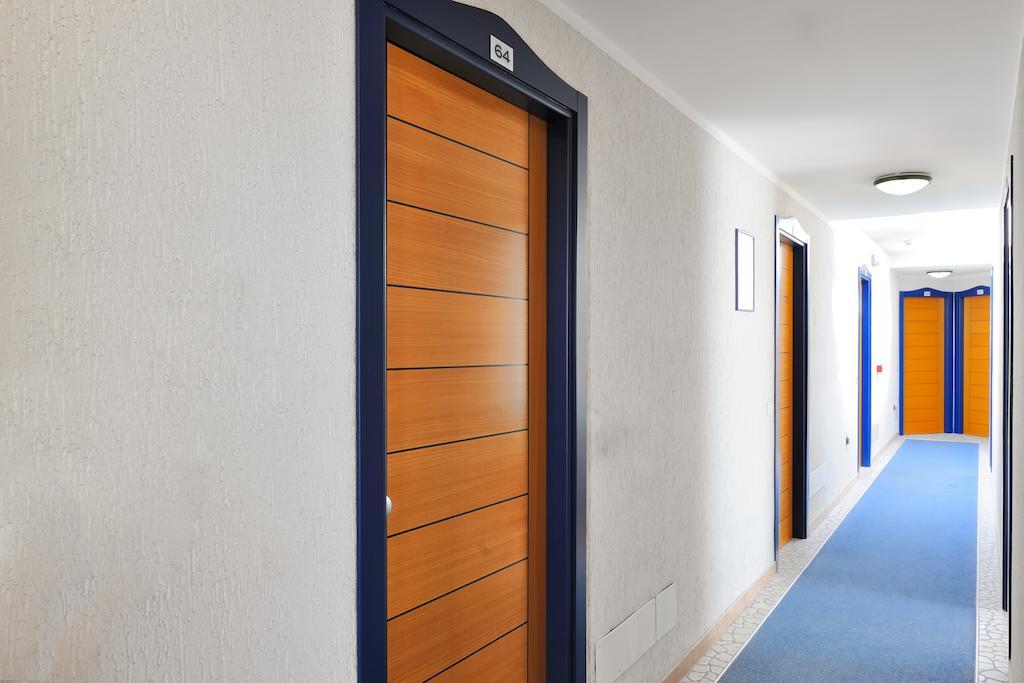 Hotel Diplomatic Riccione Eksteriør bilde