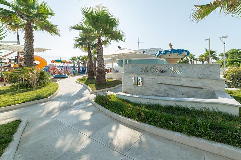 Hotel Diplomatic Riccione Eksteriør bilde